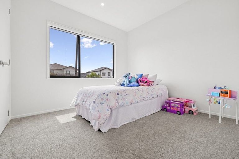 Photo of property in 4/5 Hemopo Street, Pukekohe, 2120