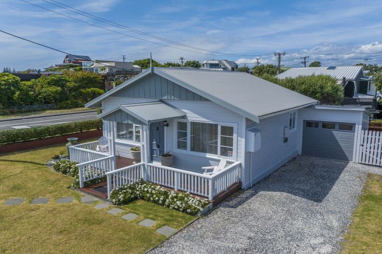 Photo of property in 96 Marine Parade, Paraparaumu Beach, Paraparaumu, 5032