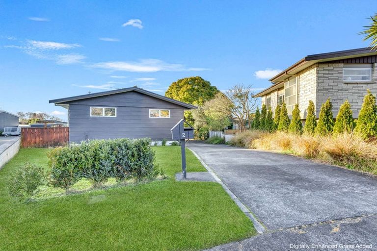 Photo of property in 2 Ashford Place, Havelock North, 4130