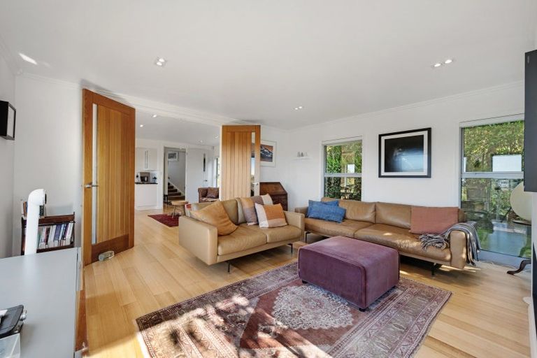 Photo of property in 7 Fenton Terrace, Cockle Bay, Auckland, 2014