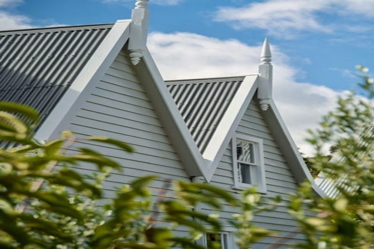 Photo of property in 5 Plateau Road, Te Marua, Upper Hutt, 5018