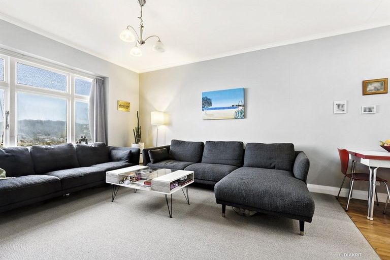 Photo of property in 54 Pembroke Road, Northland, Wellington, 6012