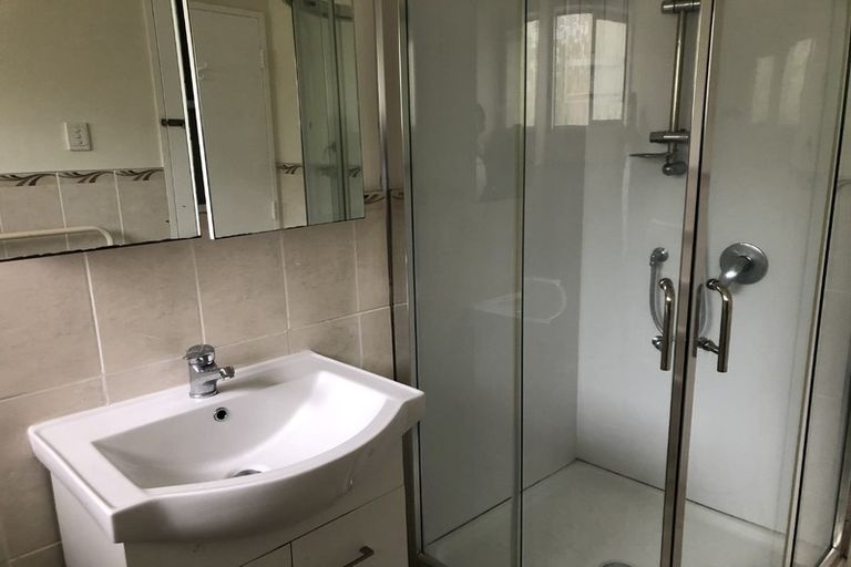 Photo of property in 81 Thurleigh Grove, Karori, Wellington, 6012