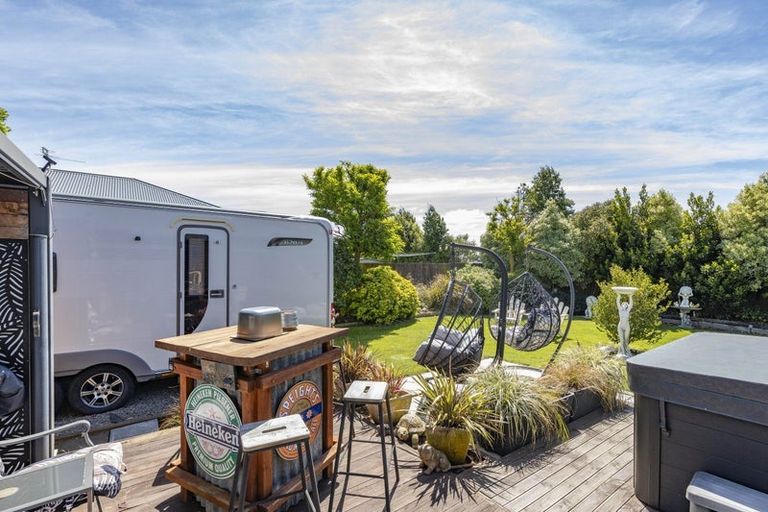 Photo of property in 18 Parkinson Place, Woodend, 7610
