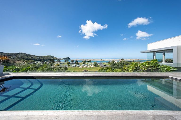 Photo of property in 53 Olsen Avenue, Mangawhai Heads, Mangawhai, 0505