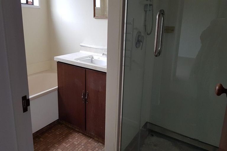 Photo of property in 3/3 Maxwell Street, Riccarton, Christchurch, 8041