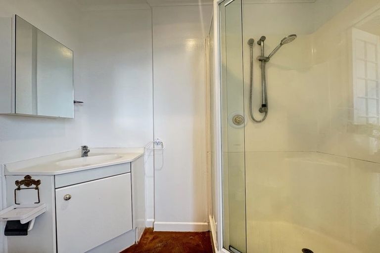 Photo of property in 30 Chesterton Street, Johnsonville, Wellington, 6037