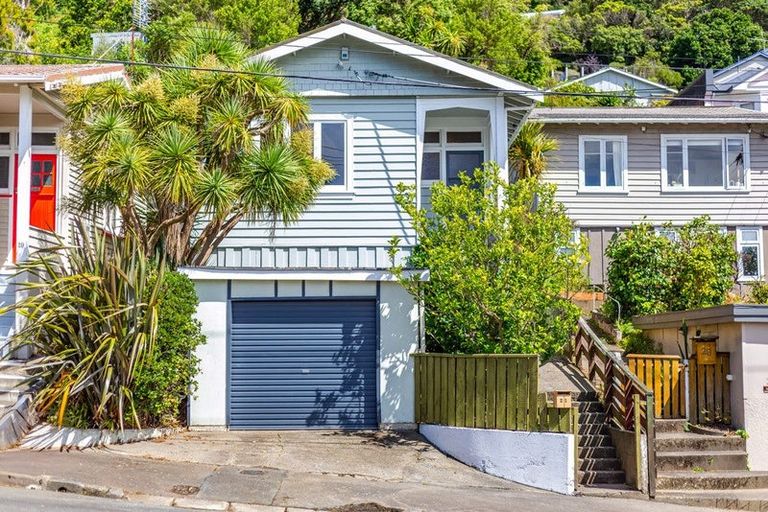 Photo of property in 21 Upper Bourke Street, Kilbirnie, Wellington, 6022