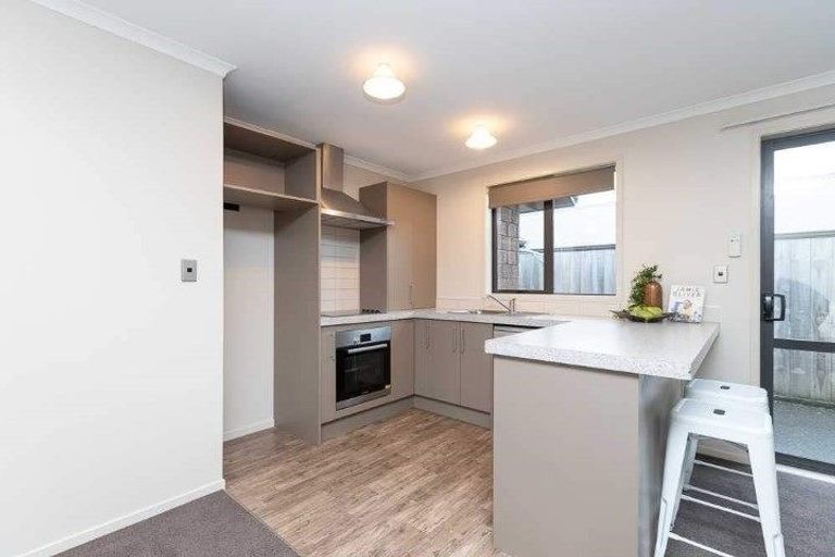 Photo of property in 108u1 Old Farm Road, Hamilton East, Hamilton, 3216