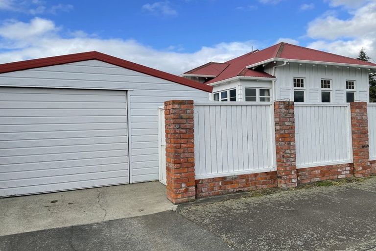 Photo of property in 3 Carow Street, Palmerston North, 4410