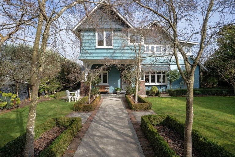 Photo of property in 27 Mcdougall Avenue, St Albans, Christchurch, 8014