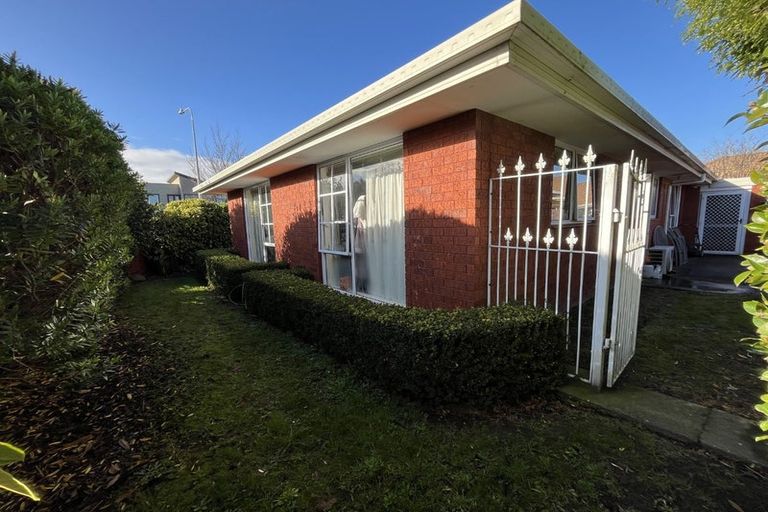 Photo of property in 57 Picton Avenue, Riccarton, Christchurch, 8011