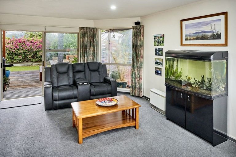 Photo of property in 3 Musket Lane, Whitby, Porirua, 5024