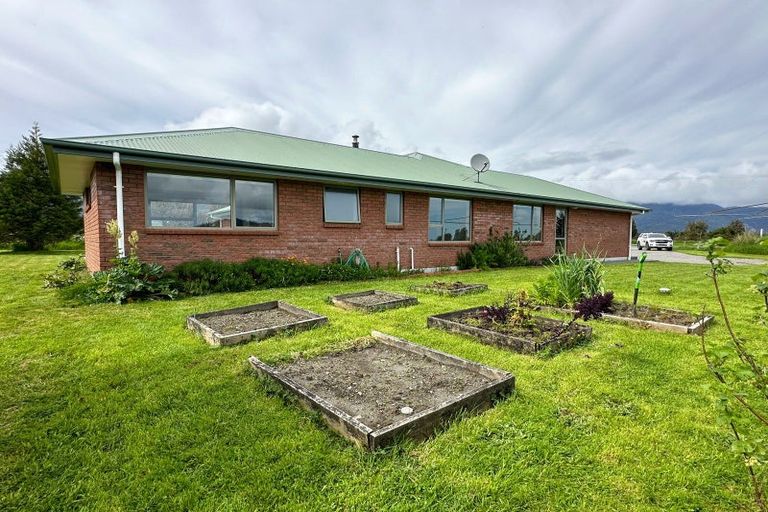 Photo of property in 224 Cook Flat Road, Fox Glacier, 7886
