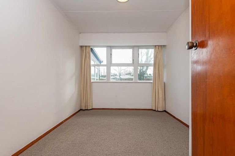 Photo of property in 50 Pahiatua Street, Hokowhitu, Palmerston North, 4410