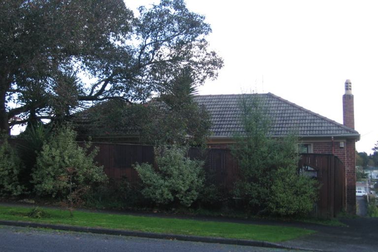 Photo of property in 3/191 Titirangi Road, Titirangi, Auckland, 0604