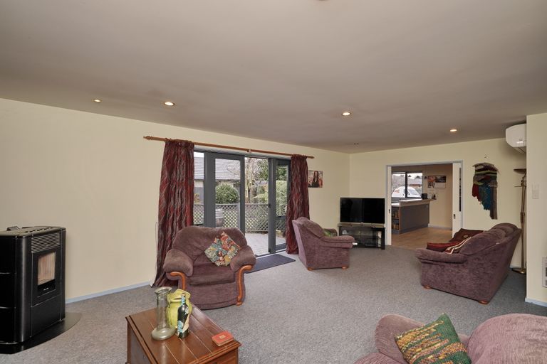 Photo of property in 40 Panckhurst Drive, Woodend, 7610