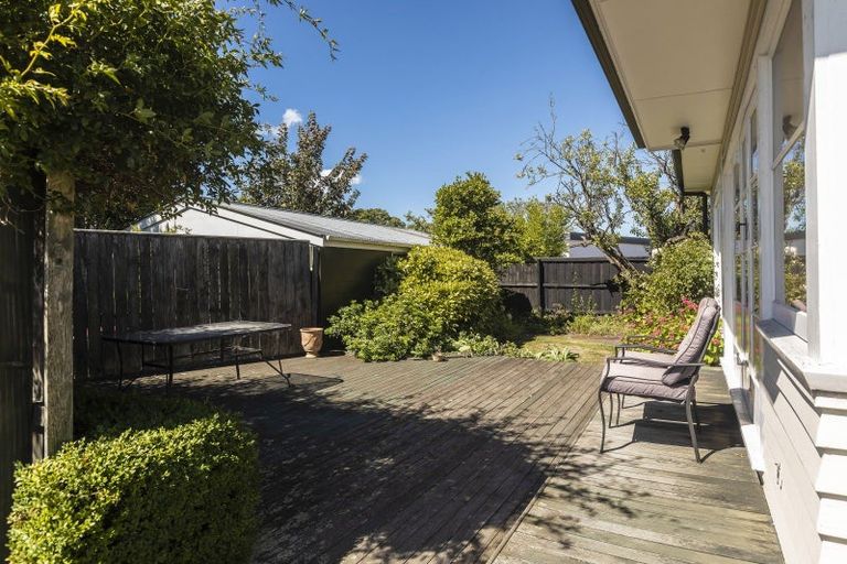 Photo of property in 2 Courtenay Street, St Albans, Christchurch, 8014
