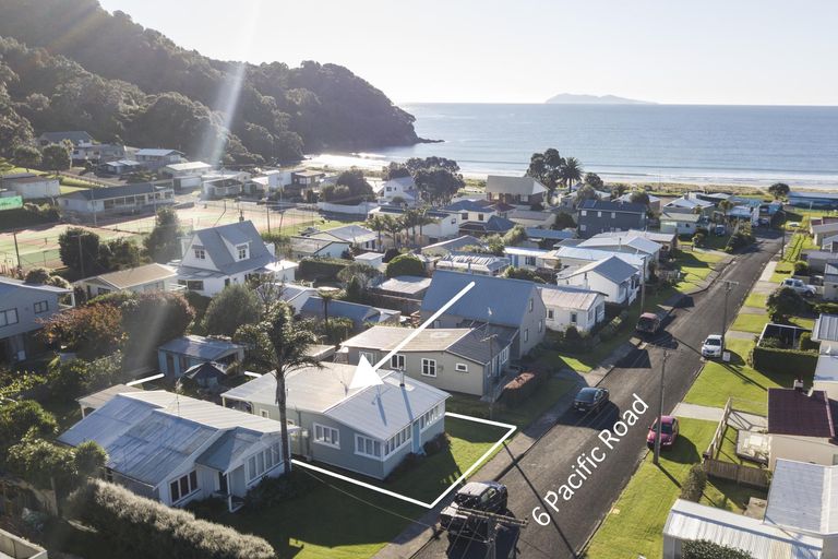 Photo of property in 6 Pacific Road, Waihi Beach, 3611