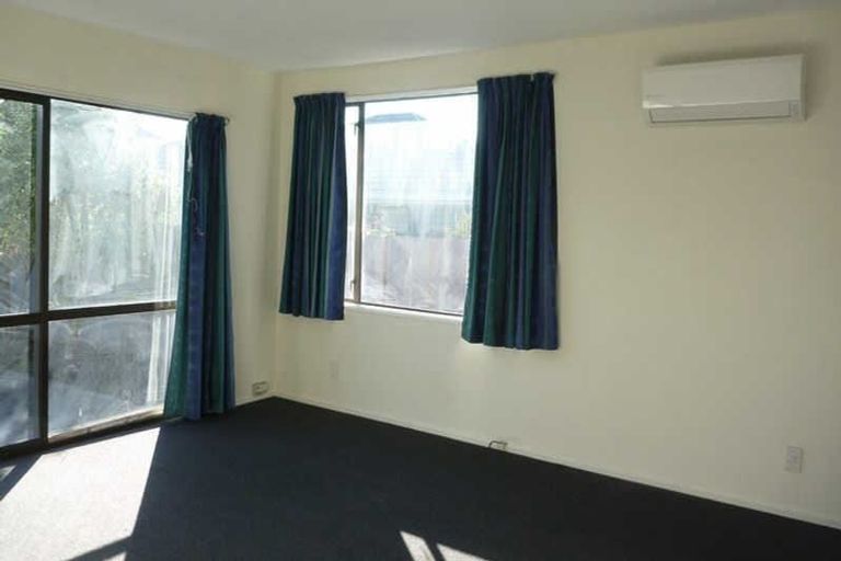 Photo of property in 2/89 Peverel Street, Riccarton, Christchurch, 8041