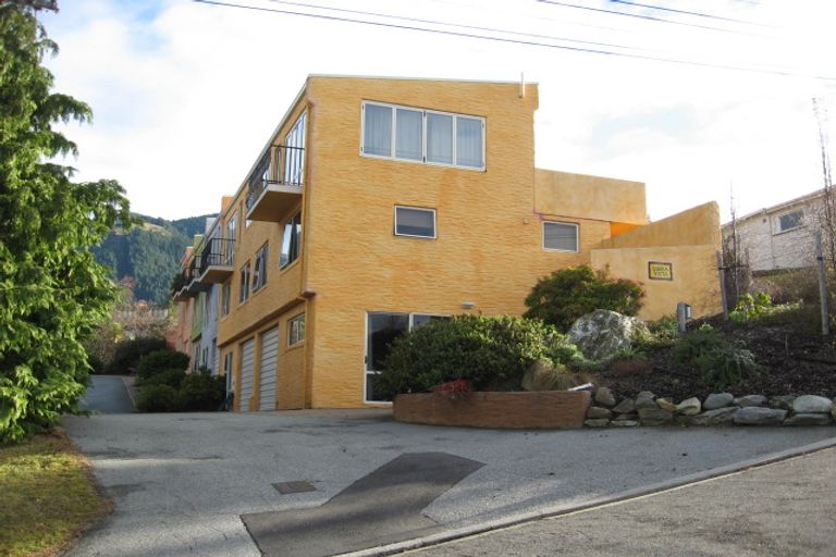 Photo of property in 3/6 Suburb Street, Queenstown, 9300