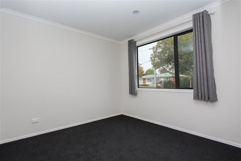Photo of property in 8b Rutherford Street, Chedworth, Hamilton, 3210