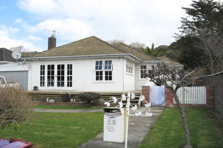 Photo of property in 93 Fraser Street, Wainuiomata, Lower Hutt, 5014
