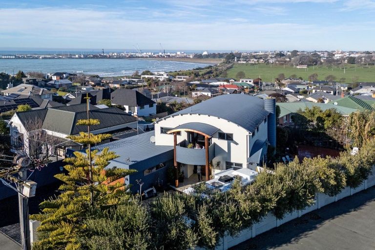Photo of property in 1 Waimataitai Street, Waimataitai, Timaru, 7910