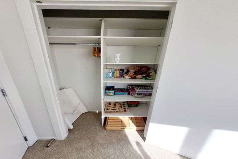 Photo of property in 112a Freyberg Street, Lyall Bay, Wellington, 6022