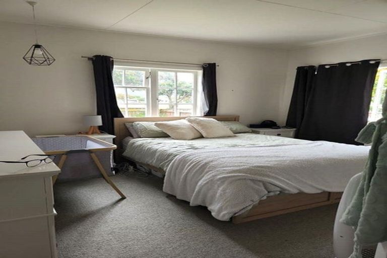 Photo of property in 63 Trafalgar Street, Waterloo, Lower Hutt, 5011