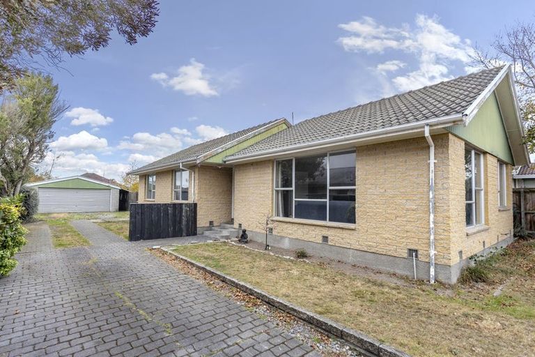 Photo of property in 14 Ashwood Street, Parklands, Christchurch, 8083
