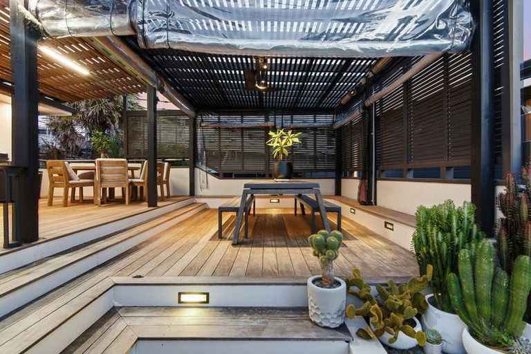 Photo of property in 22a Eastcliffe Road, Castor Bay, Auckland, 0620
