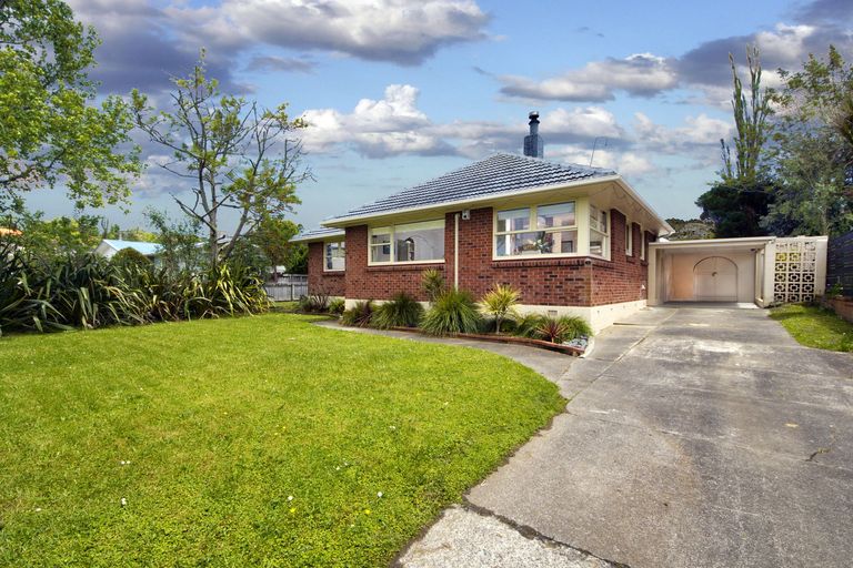 Photo of property in 45 Stottholm Road, Titirangi, Auckland, 0604