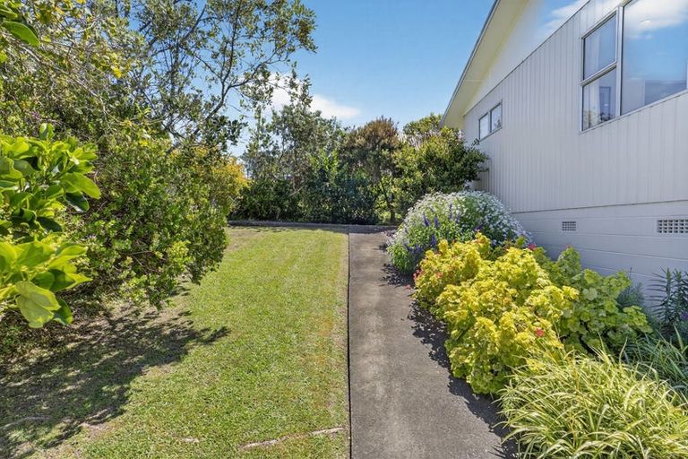 Photo of property in 45 Cumberland Street, Leigh, 0985