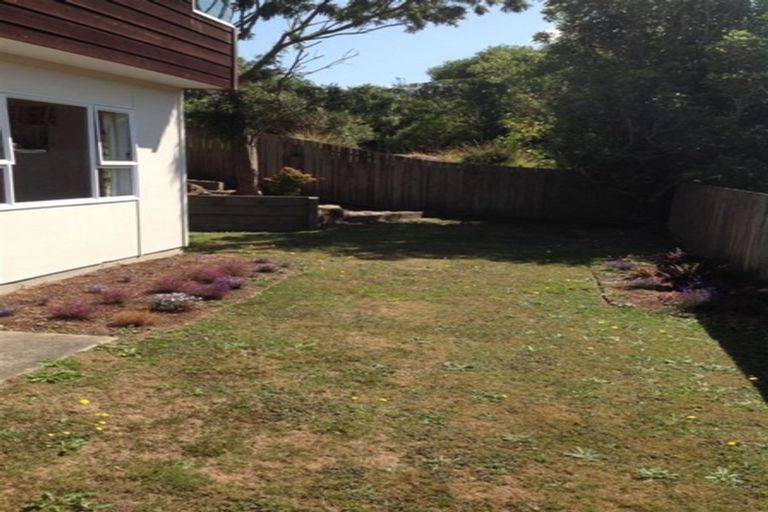 Photo of property in 8a Aintree Grove, Churton Park, Wellington, 6037