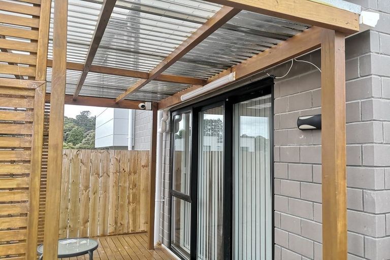 Photo of property in 9b Poruru Close, Papakura, 2110