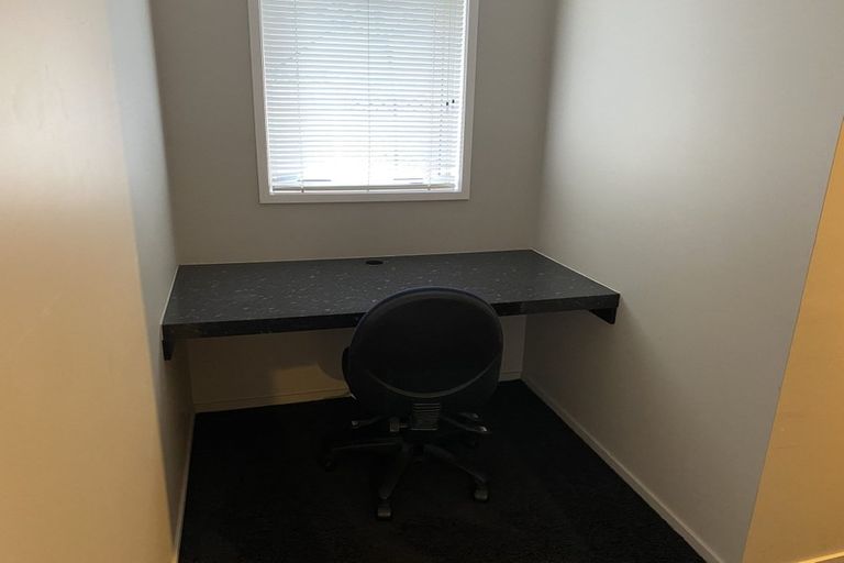 Photo of property in 114u4 Old Farm Road, Hamilton East, Hamilton, 3216
