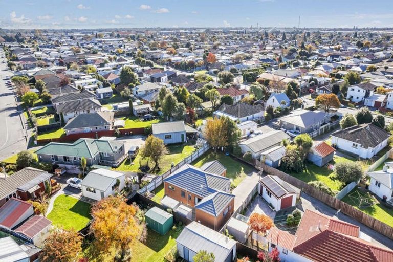 Photo of property in 142a Springs Road, Hornby, Christchurch, 8042