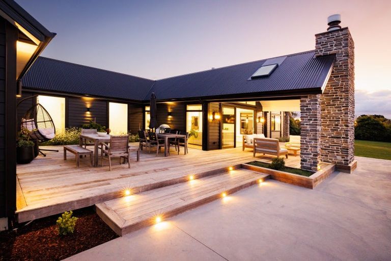 Photo of property in 72 Hartwell Drive, Kelvin Grove, Palmerston North, 4470