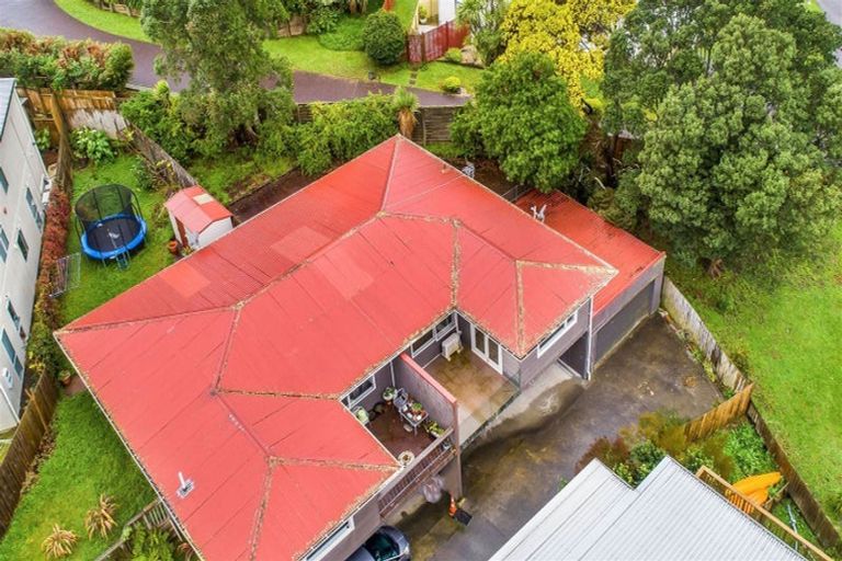Photo of property in 561c Glenfield Road, Glenfield, Auckland, 0629