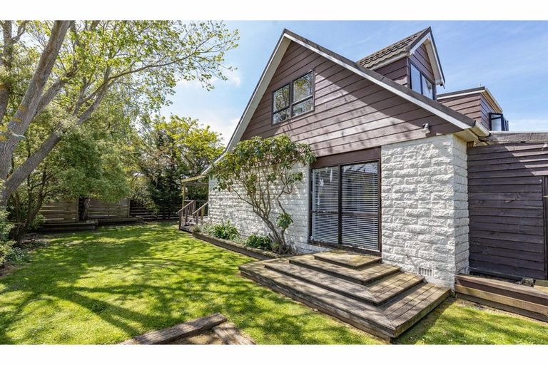 Photo of property in 12 Gibbs Drive, Woodend, 7610