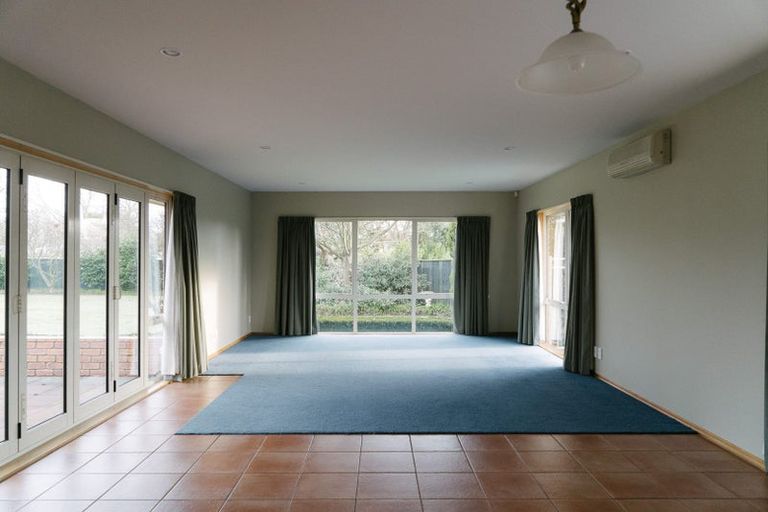 Photo of property in 9 Lewisham Park, St Albans, Christchurch, 8052