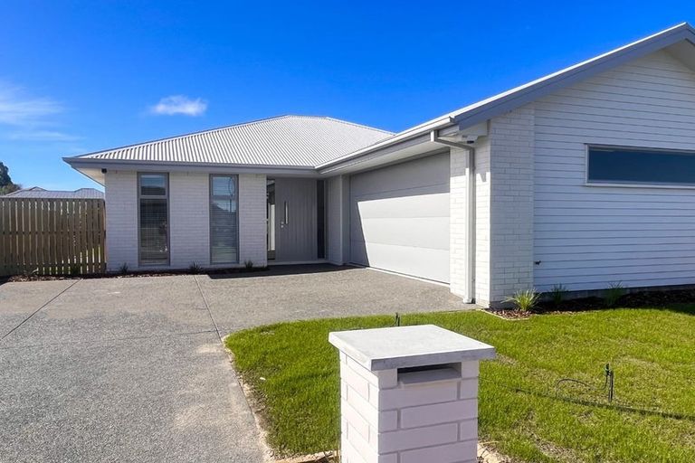 Photo of property in 29 Selfe Crescent, Burwood, Christchurch, 8083