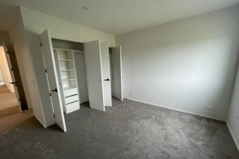 Photo of property in 17 Pilot Drive, Hobsonville, Auckland, 0616