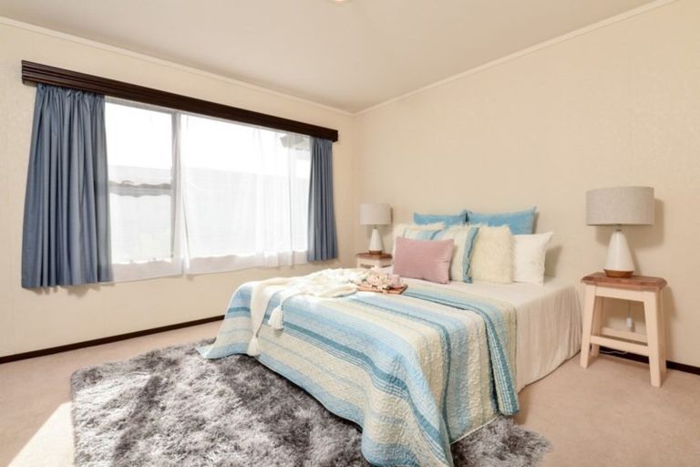 Photo of property in 28 Hamblyn Crescent, Nawton, Hamilton, 3200