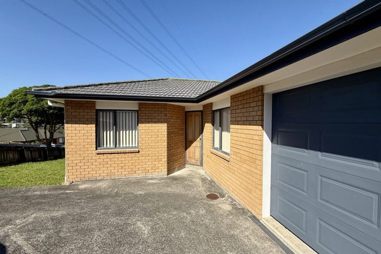 Photo of property in 10 Exotic Place, Massey, Auckland, 0614