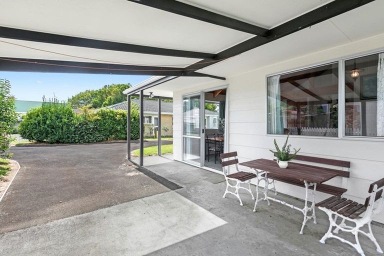 Photo of property in 8b Carisbrooke Street, Katikati, 3129