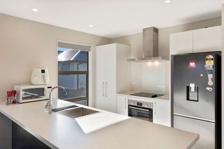 Photo of property in 8/3 Nyoli Street, Northcote, Christchurch, 8052