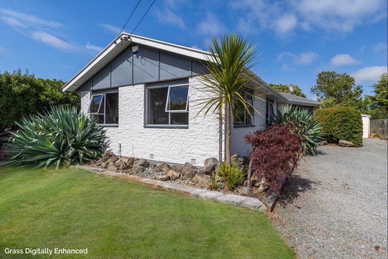 Photo of property in 476 Mairehau Road, Parklands, Christchurch, 8083