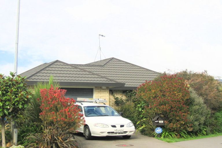 Photo of property in 14 San Vito Place, Paraparaumu Beach, Paraparaumu, 5032